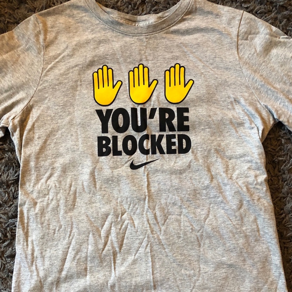 Nike boys shirt
